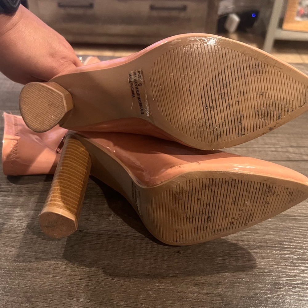 Women’s boots size 6.5 - Picture 2 of 3